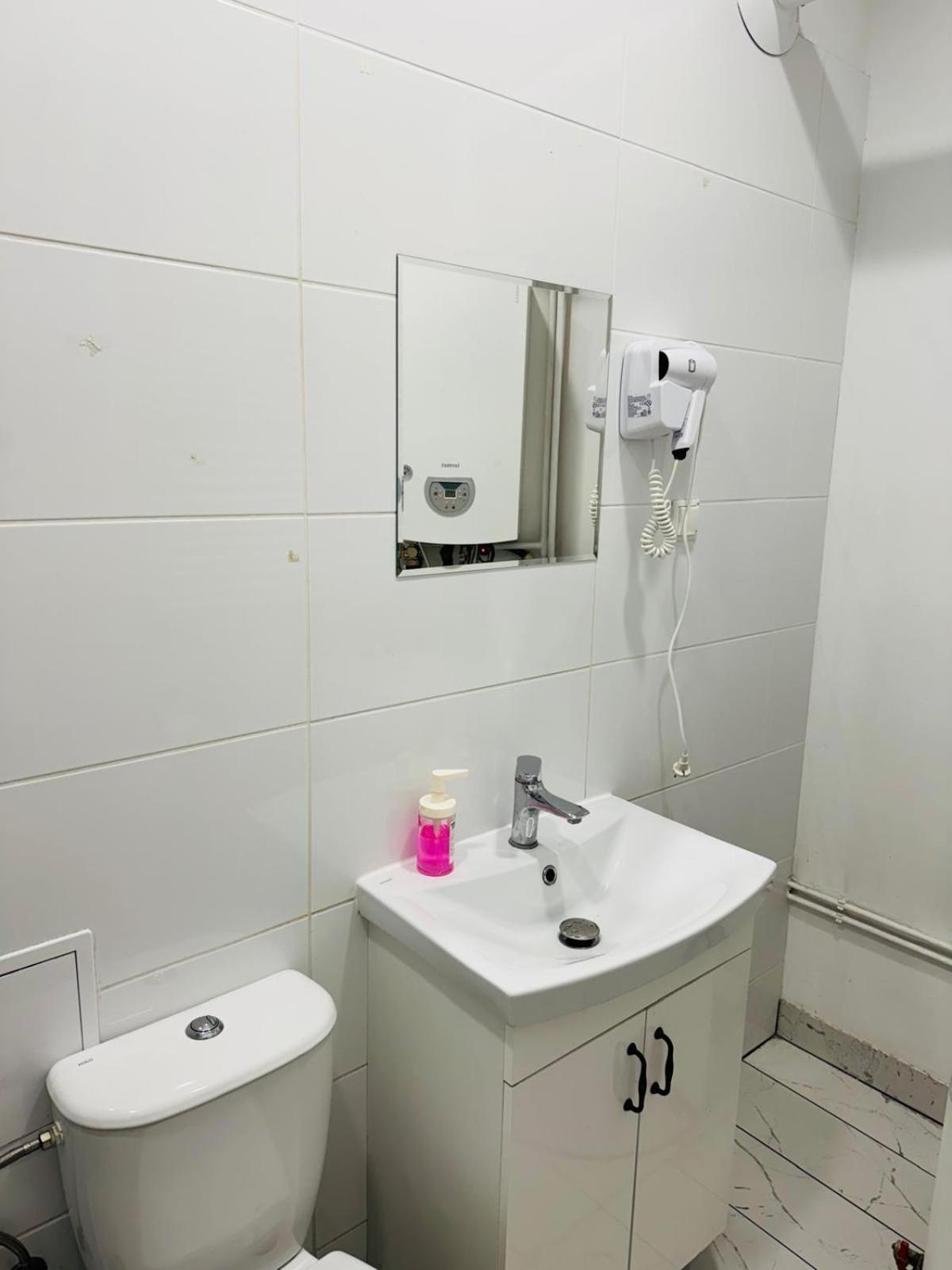 Lilia House Vandrehjem Poznań Eksteriør billede