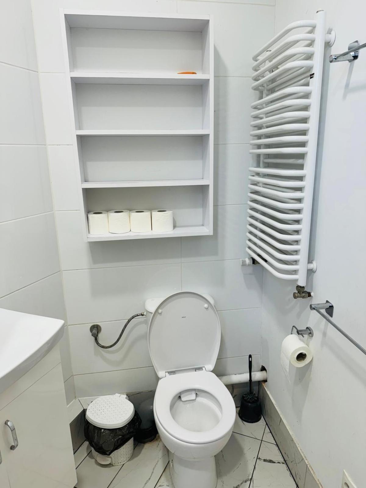 Lilia House Vandrehjem Poznań Eksteriør billede