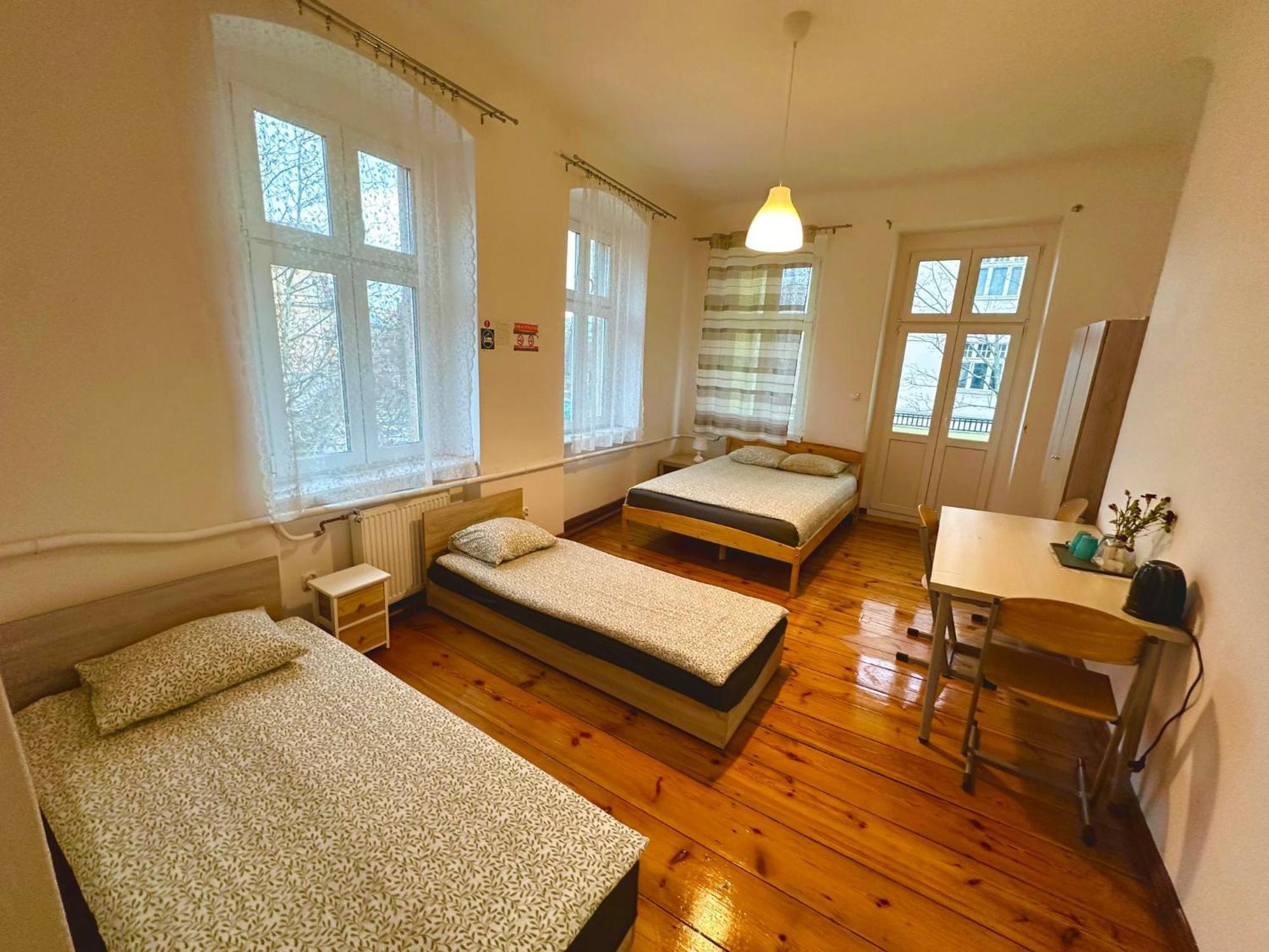 Lilia House Vandrehjem Poznań Eksteriør billede